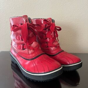 Sorel Woman’s Red Tivoli Waterproof Winter duck Boots- Snow Boots | Size 8.5